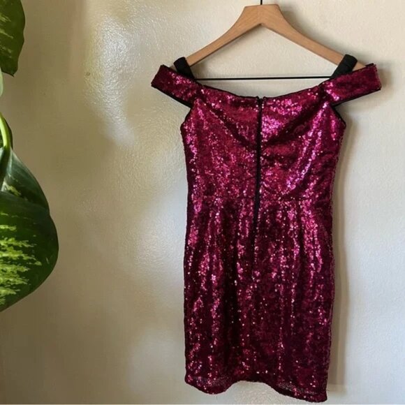 Lulus | Magic Maker Magenta Metallic Off-the-Shoulder Bodycon Mini Dress - Picture 5 of 7